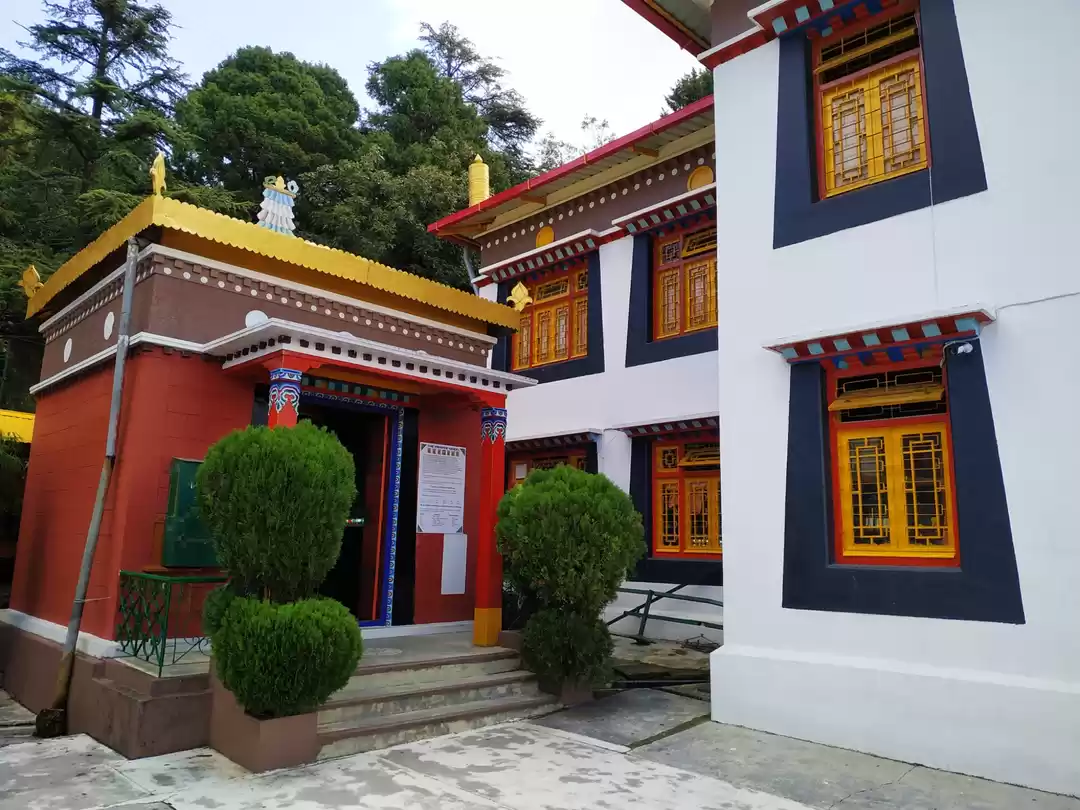 Photo of Mountains, people fa