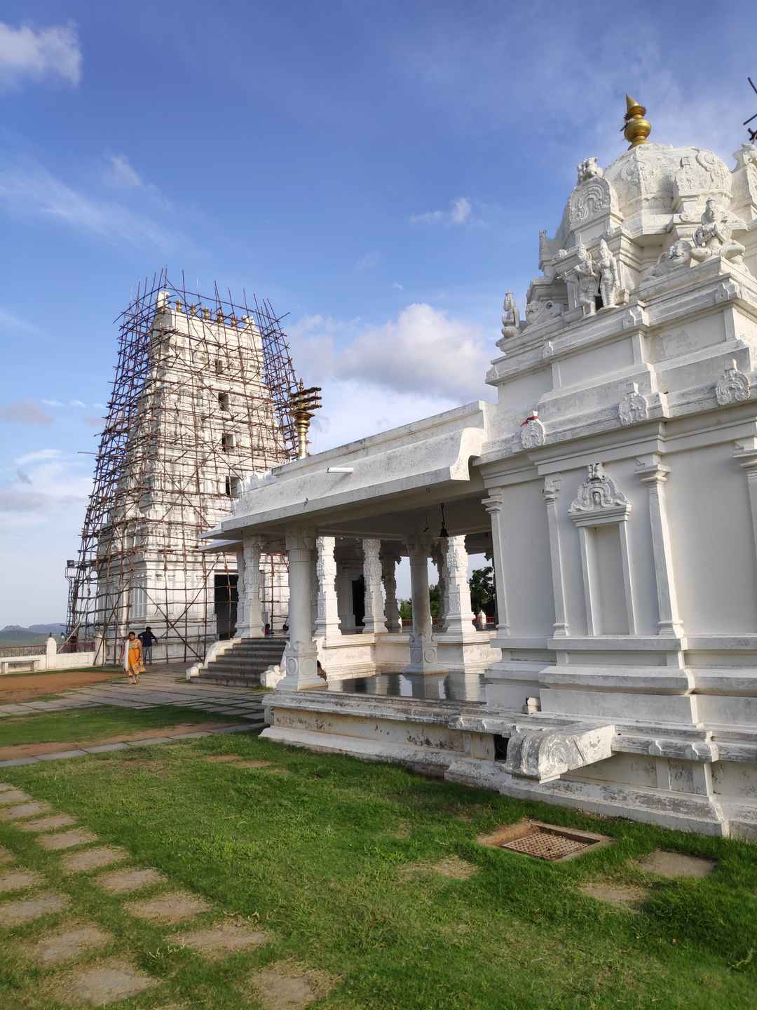 Evening Ride To Sanghi Temple Tripoto Enchanting sanghi temple is located in sanghi nagar, 35 kms from hyderabad in india. evening ride to sanghi temple tripoto