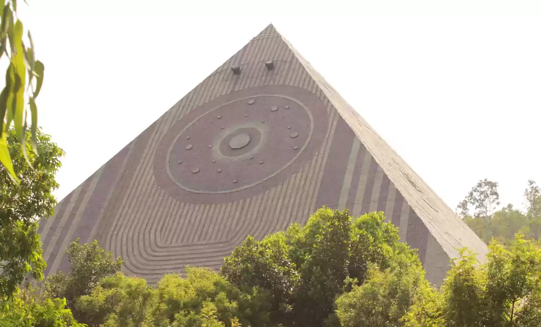 Photo of Pyramid Valley - Med