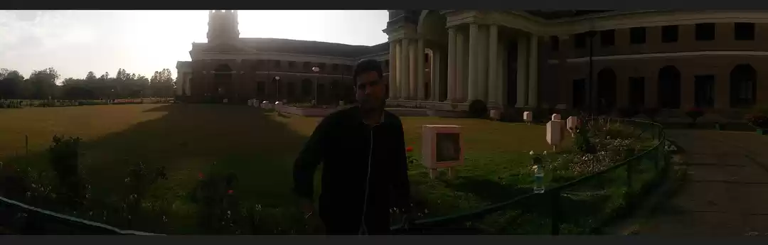 Photo of #SwipeRightToTravel 