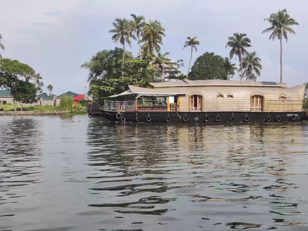 Photo of Punnamada Lake : Exp