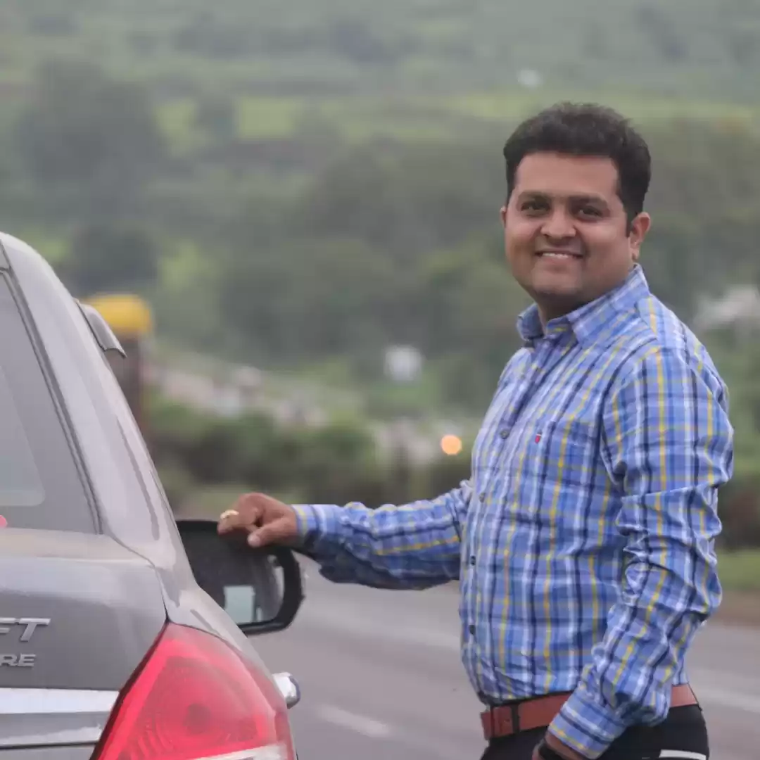 Photo of Rishi V
