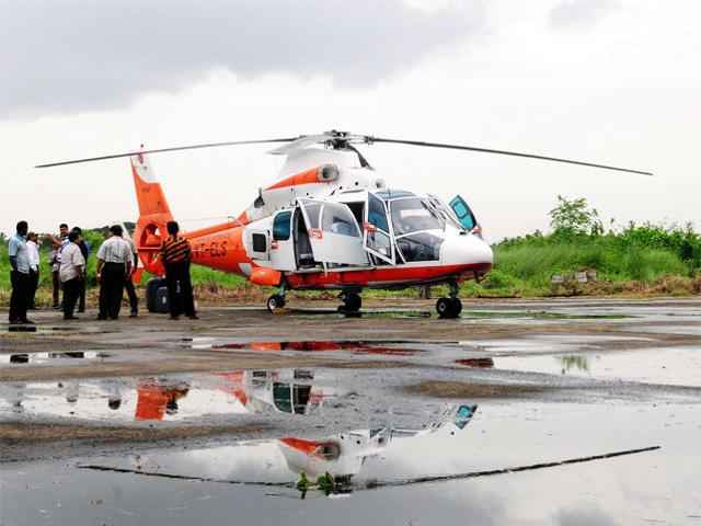 A Hovering Joyride Over Mumbai Tripoto Rent a helicopter or private jet in chennai, bangalore, kochi, mumbai, delhi, hyderabad or any place in india or abroad. a hovering joyride over mumbai tripoto
