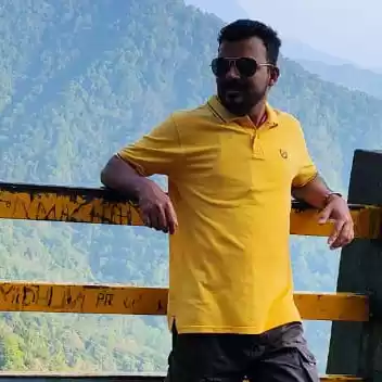 Photo of Viveck Paul M