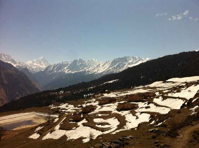 Photo of Visions in white. A day trek in Auli