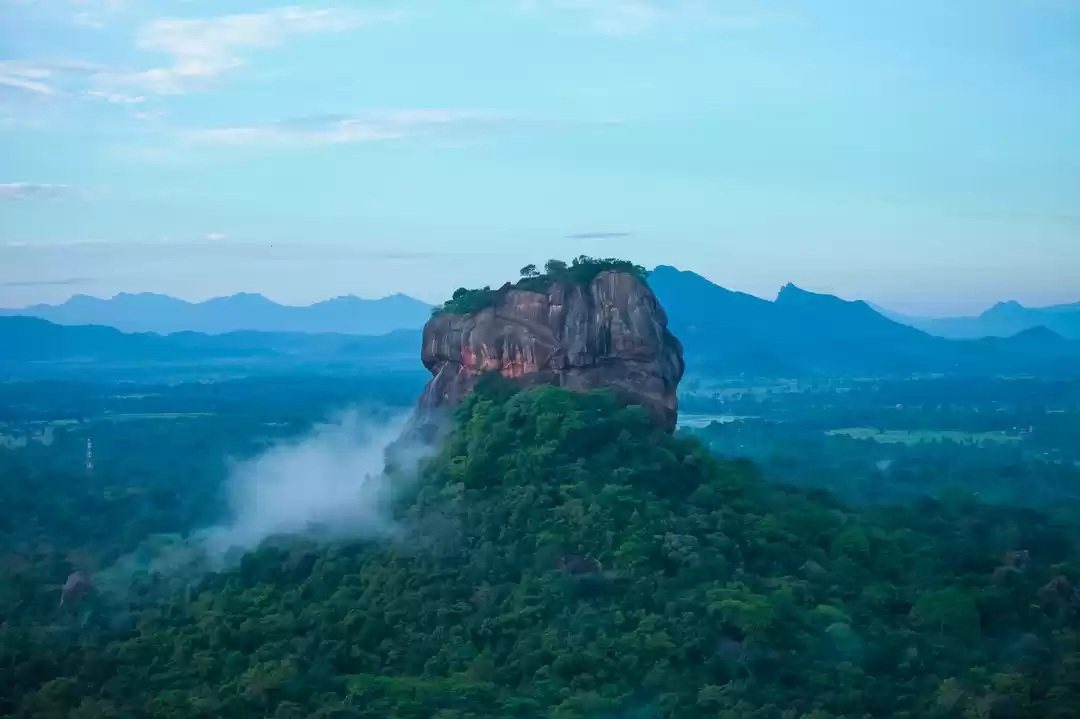 Photo of Hike up Pidurangala 
