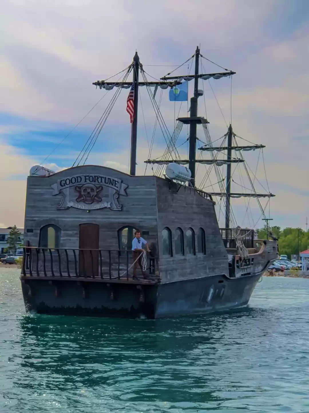 Photo of The old school Islan