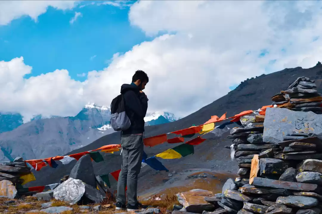 Photo of A hidden blue bowl i