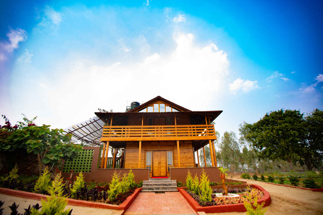 This Secret Little Wooden Cottage Near Bangalore Is Perfect For Your Next Staycation Tripoto Read real guest reviews to help you find the perfect hotel for your getaway! this secret little wooden cottage near