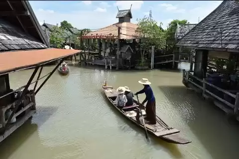 Photo of Floating market Patt