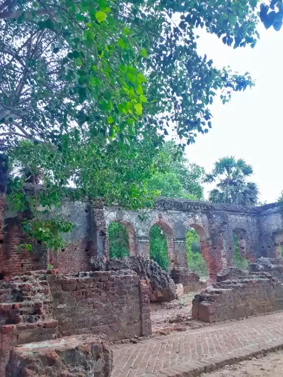 Photo of Romans' romance