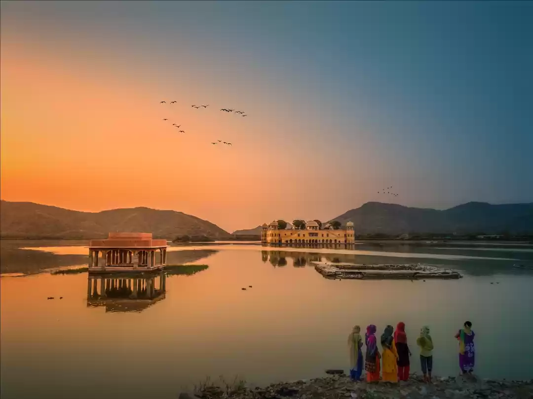 Photo of Jal Mahal after lock