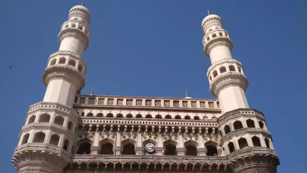 Photo of Teeming streets of H