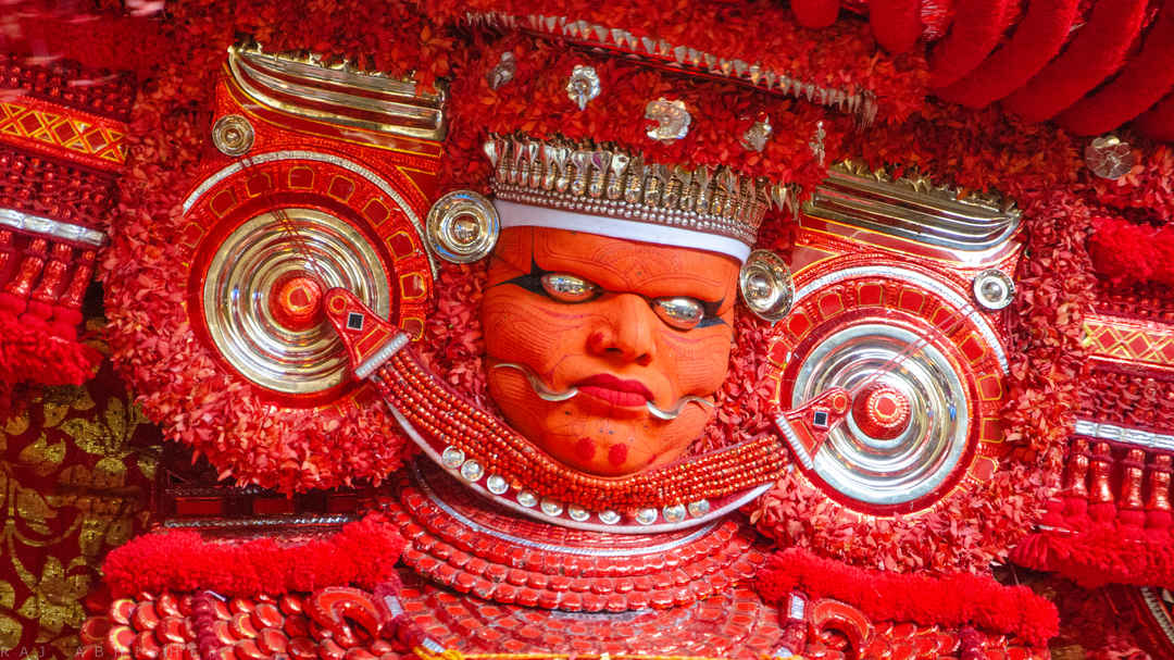 When I Witnessed A Dancing Deity Theyyam 2019 Tripoto