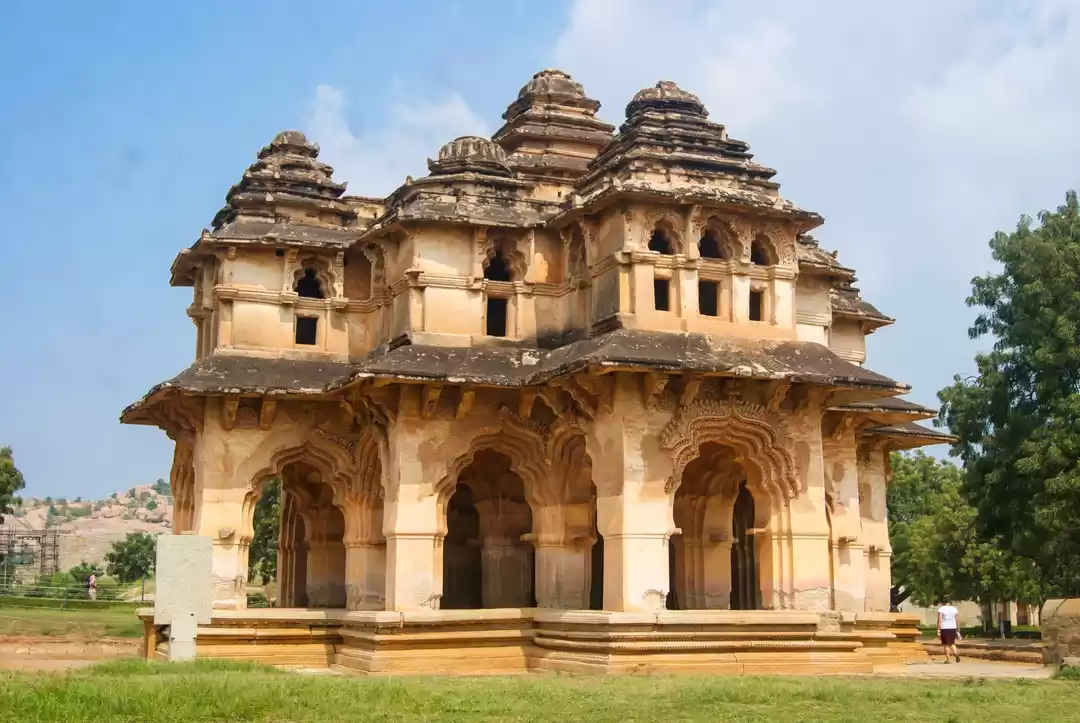 Photo of Mahal, kamal mahal.