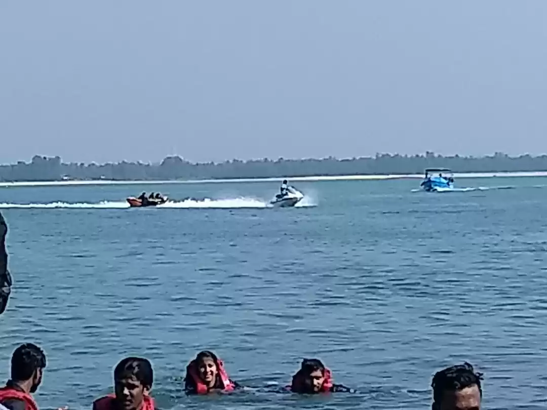 Photo of St. Mary's Island, M