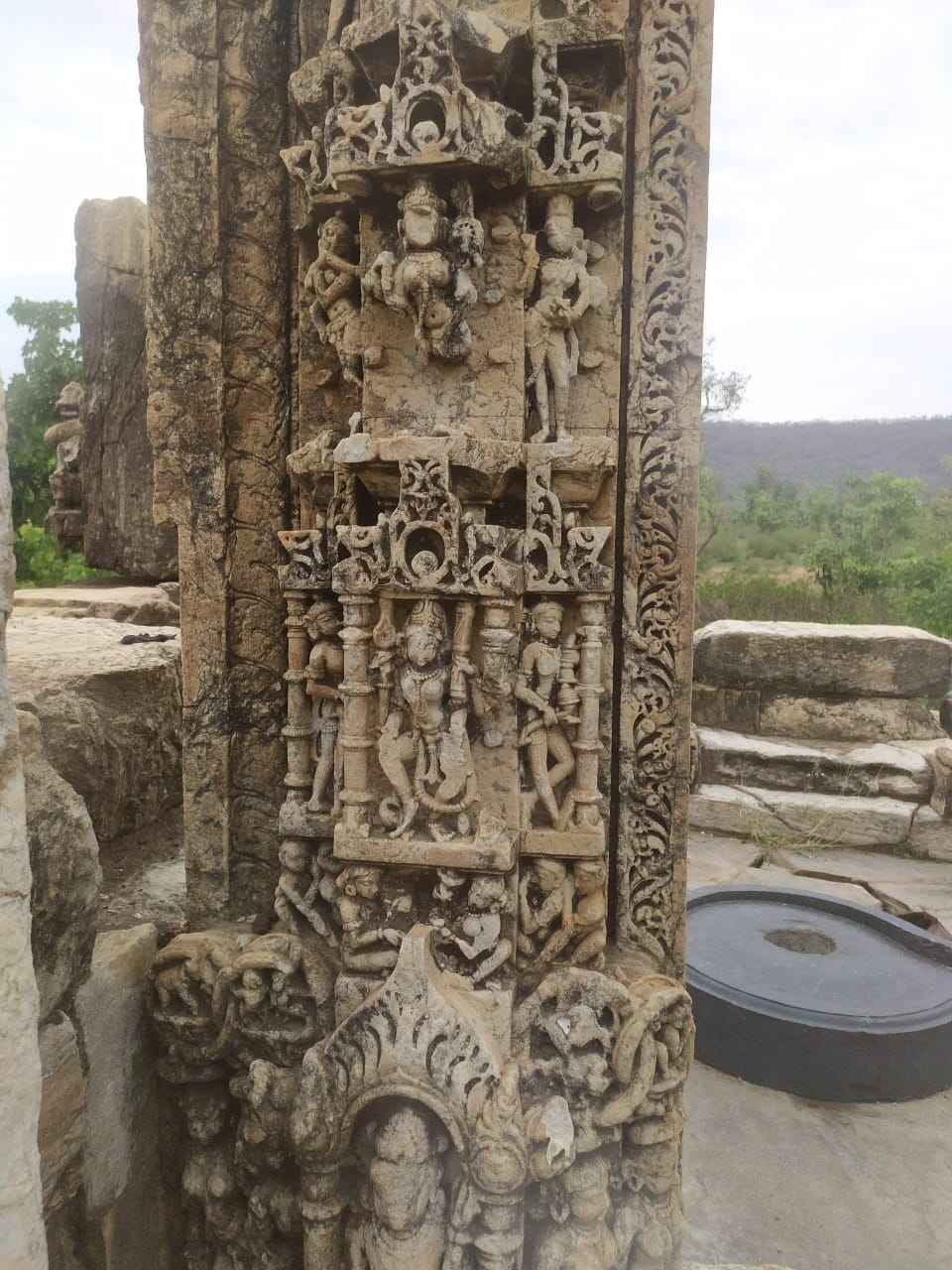 Photo of राजस्थान में भी छुपा है एक खुजराहों, दिल्ली से बस दो घंटे की दूरी पर by Yadav Vishal