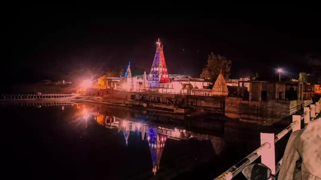 Photo of रात के 12 बजे पशुपत