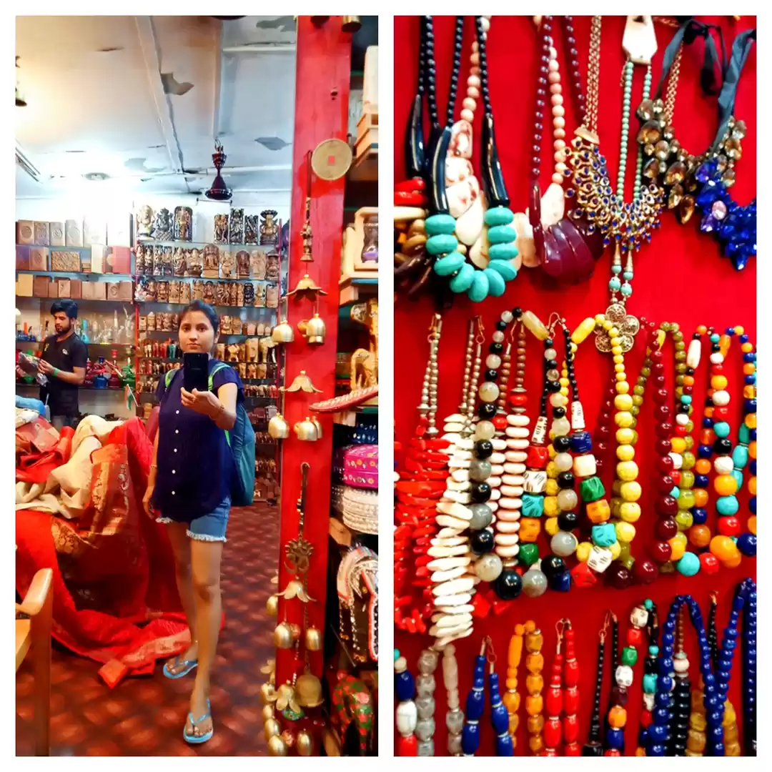 Photo of स्ट्रीट शॉपिंग के है