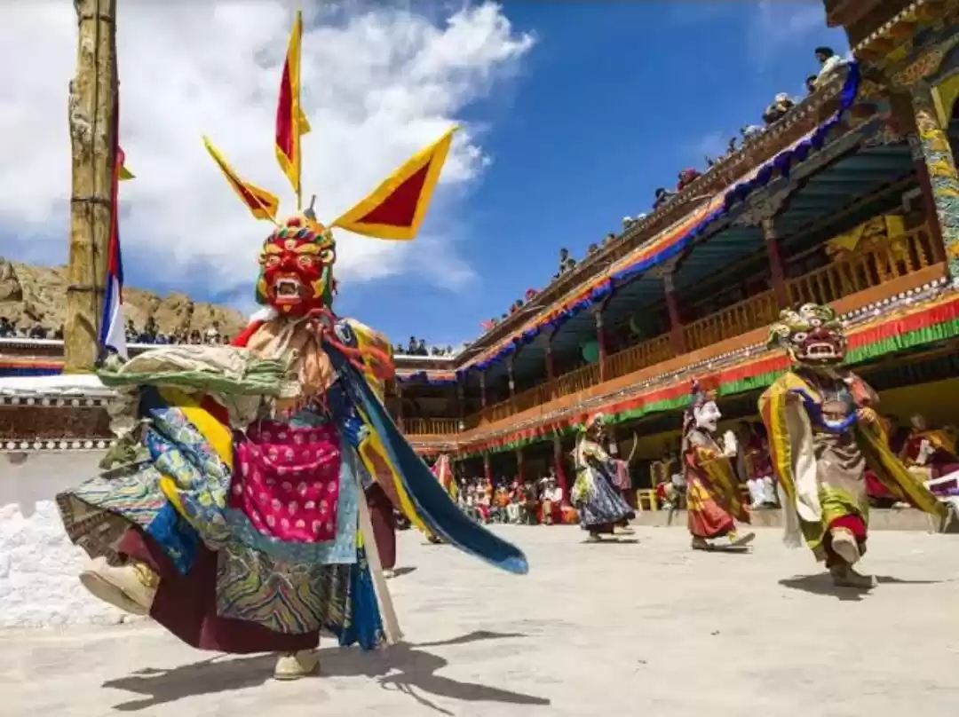 Photo of घूमने के साथ ही एंजा