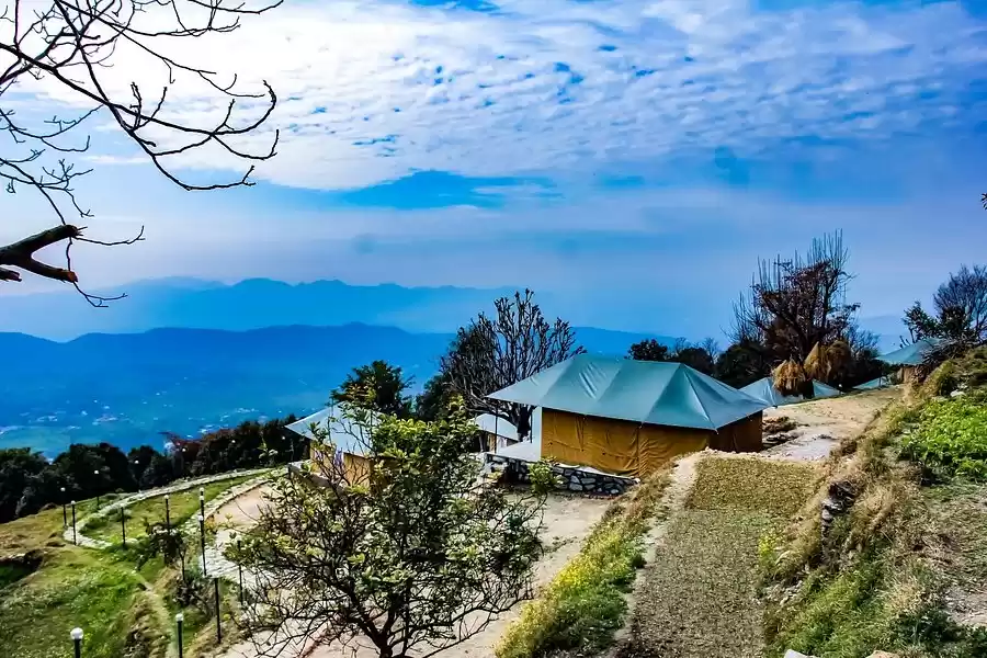 Photo of पार्टनर को हिल स्टेश