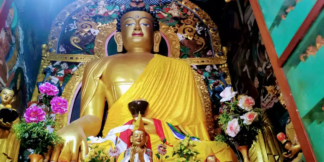 Photo of Tibetan Temple
(Sara