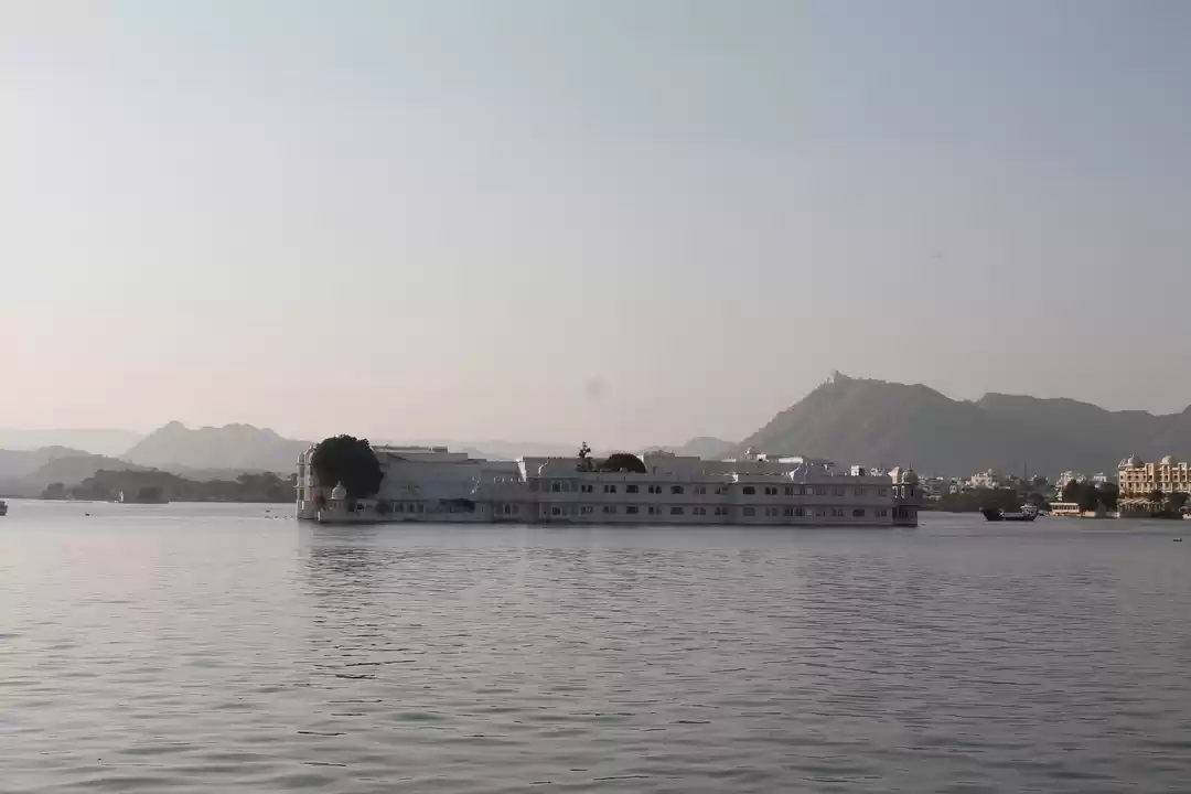 Photo of The lake city, Rajas