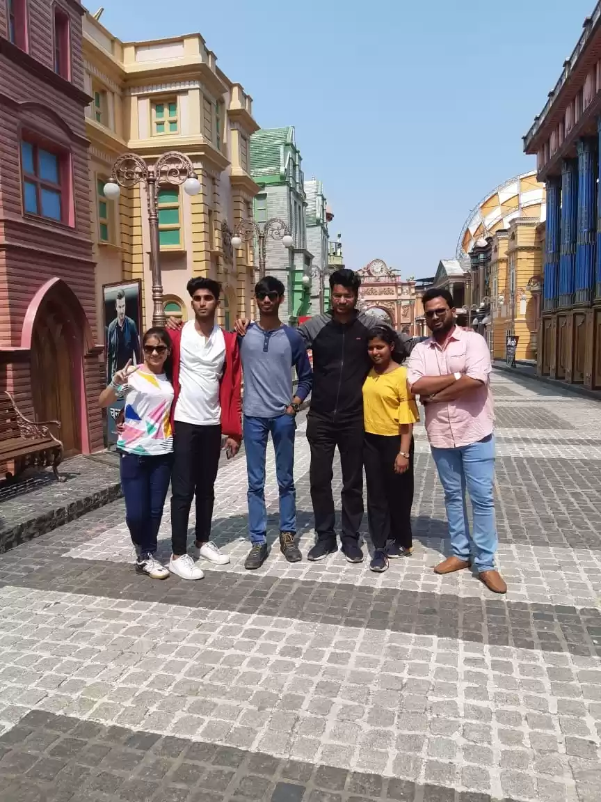 Photo of Blue World Theme par