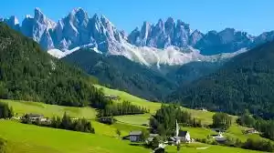 Photo of Switzerland.. Grinde