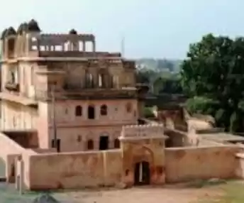 Photo of ओरछा जहाँ है एक असफल