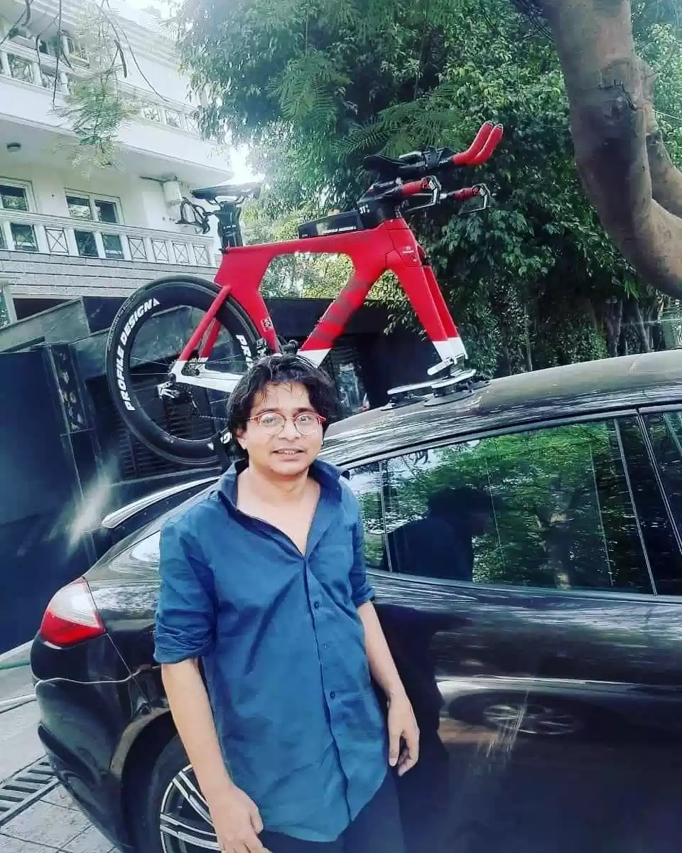 Photo of नौकरी के साथ कैसे मै