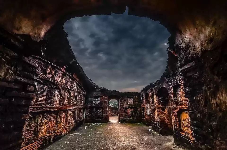 Photo of হাম্পি থেকে নজর সরিয়