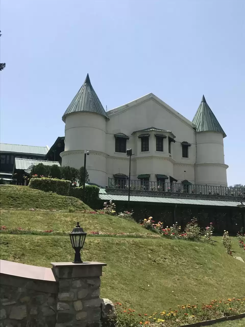 Photo of સુંદર પહાડોની વચ્ચે 