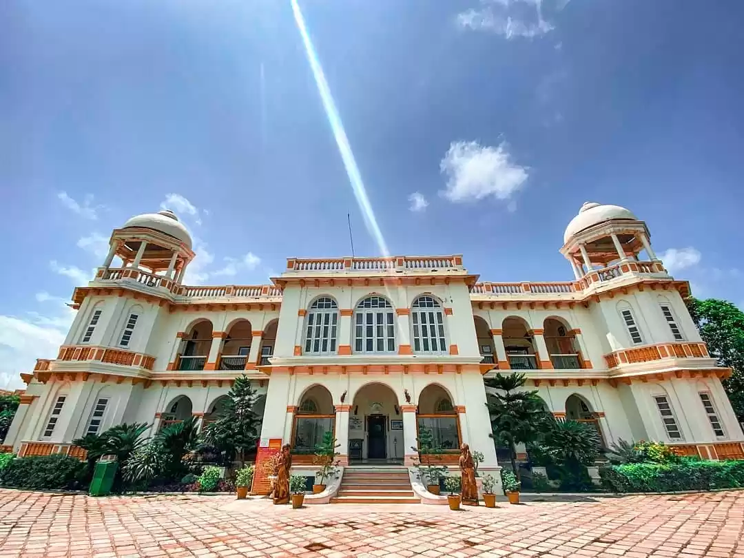 Photo of હેરિટેજ હોટલમાં ગુજર