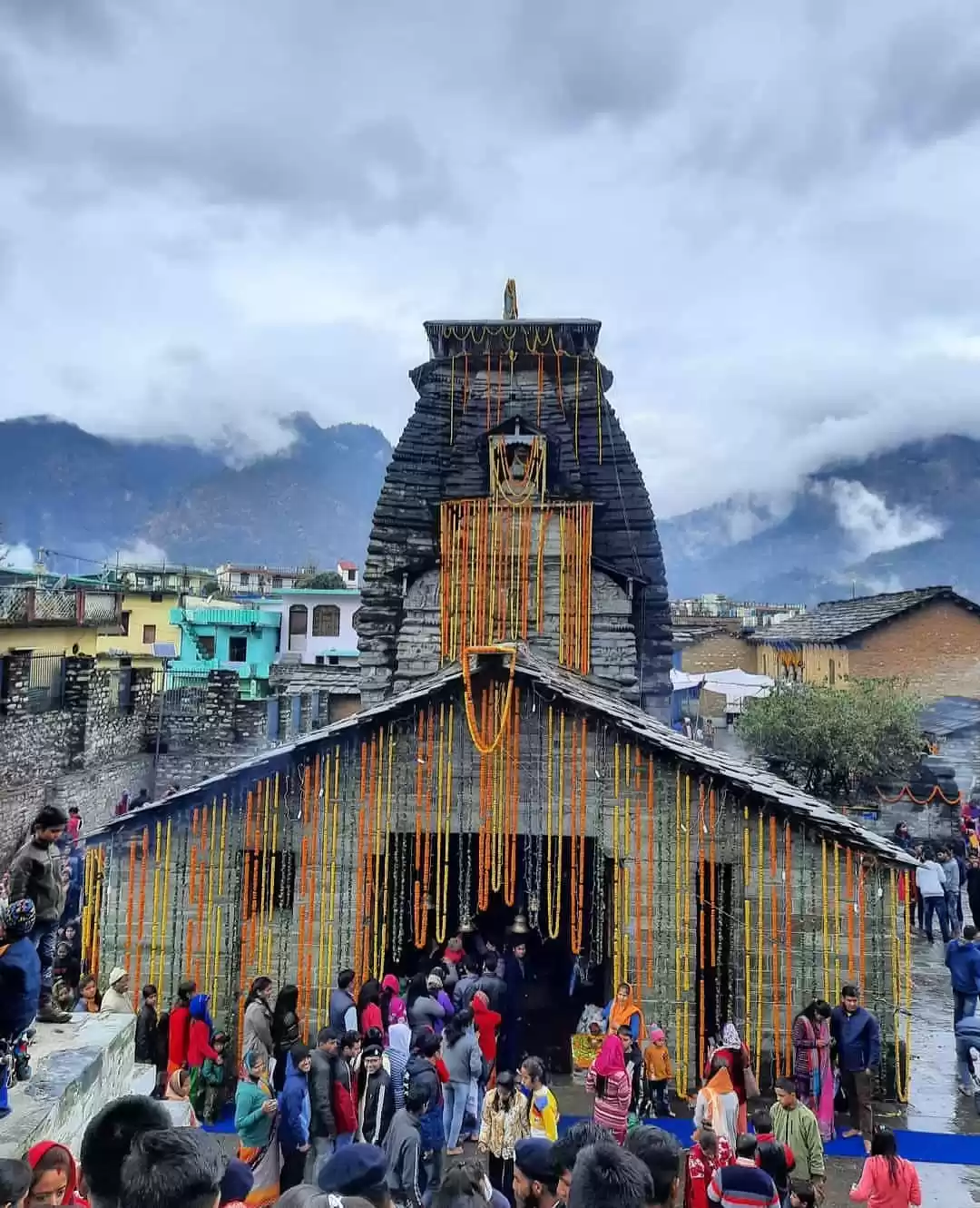 Photo of इस मंदिर में है भगवा