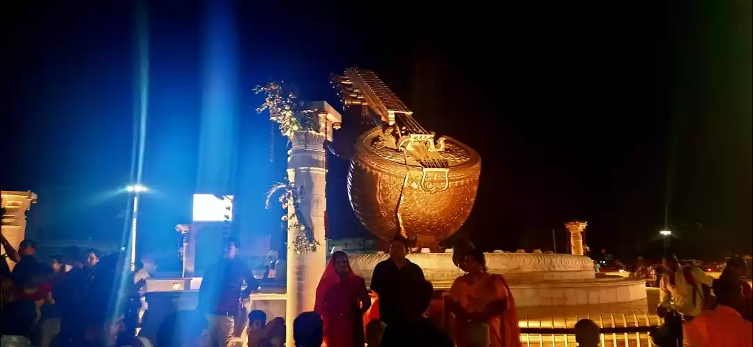 Photo of Huge VEENA in Ayodhy