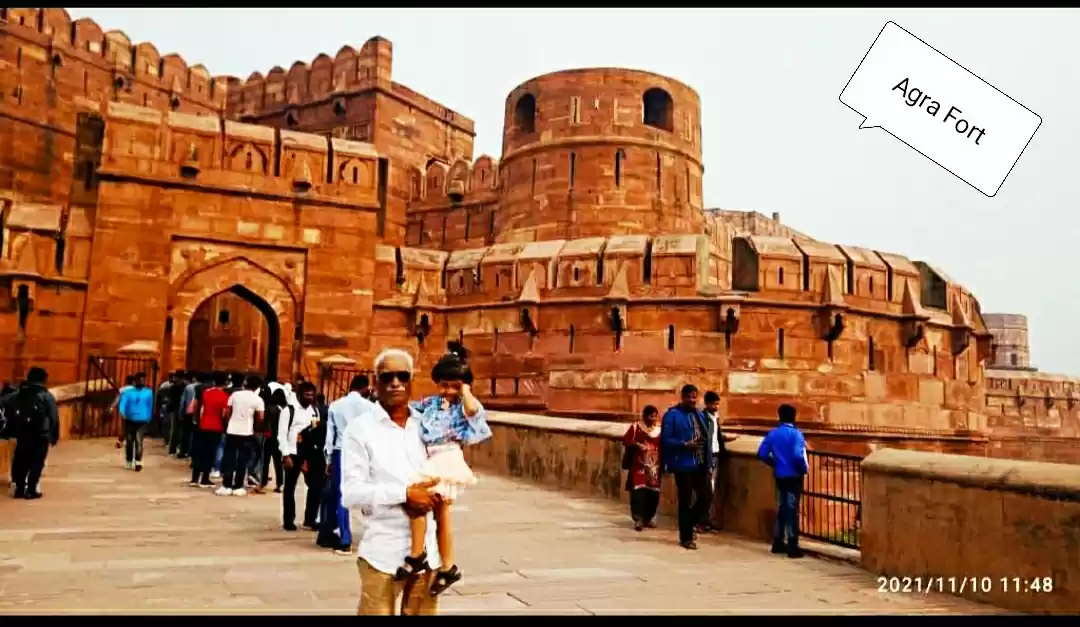 Photo of Tajmahal and Agra Fo