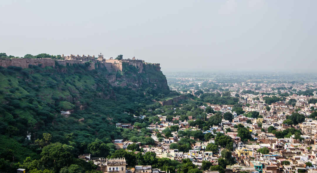 The Mighty Fort Of Gwalior Tripoto