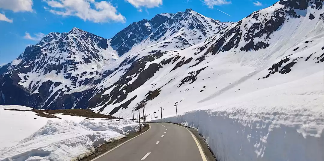 Photo of Rohtang la in novemb