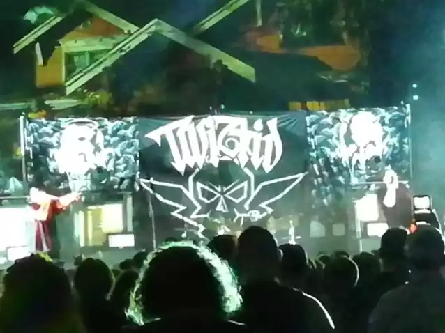 Photo of Twiztid & MiW