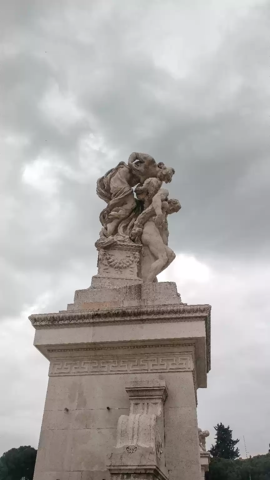 Photo of Piazza Venezia.