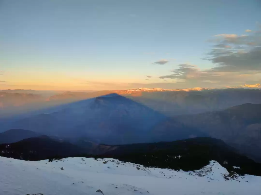 Photo of केदारकांठा - धरती पर