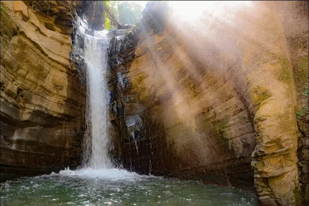 Photo of Riva waterfall, Sola