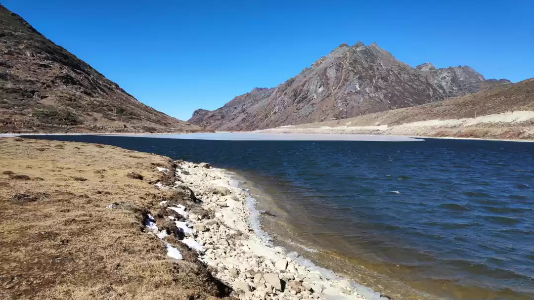 Photo of Frozen Sela lake at 