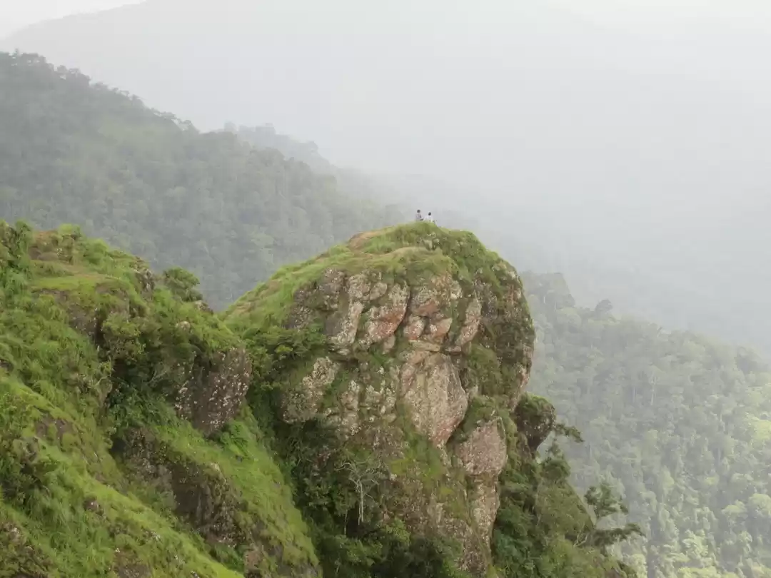 Photo of Illikkal Kallu & Par