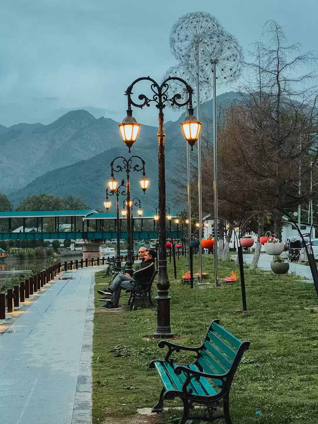 Photo of Riverfront reflectio