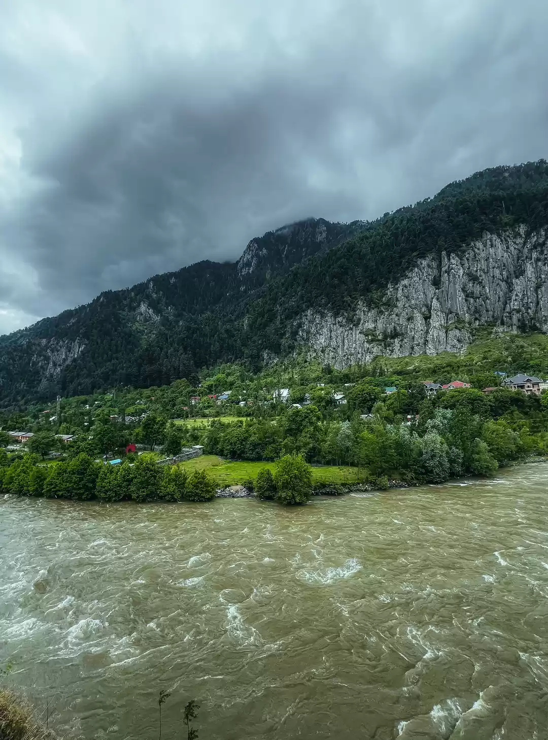 Photo of En route to Uri, nes