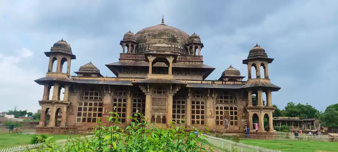 Photo of Tansen tomb in Gwali