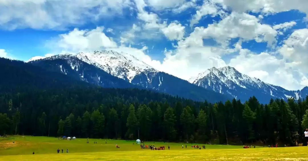 Photo of कश्मीर में पहाड़ और न