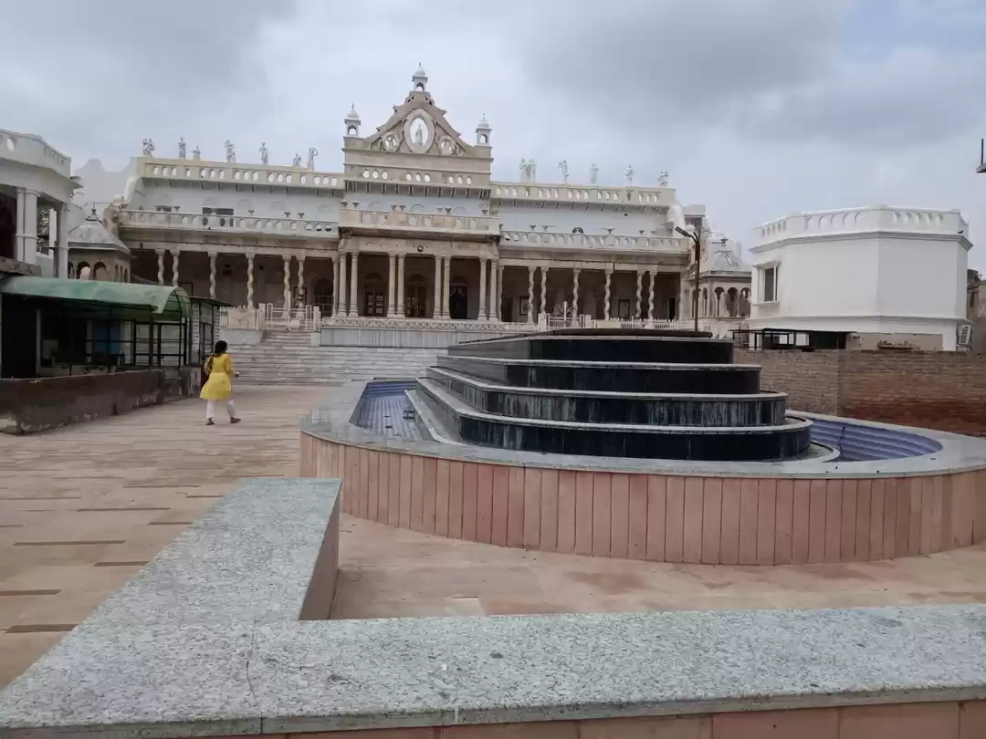 Photo of वृंदावन में शाहजी मं